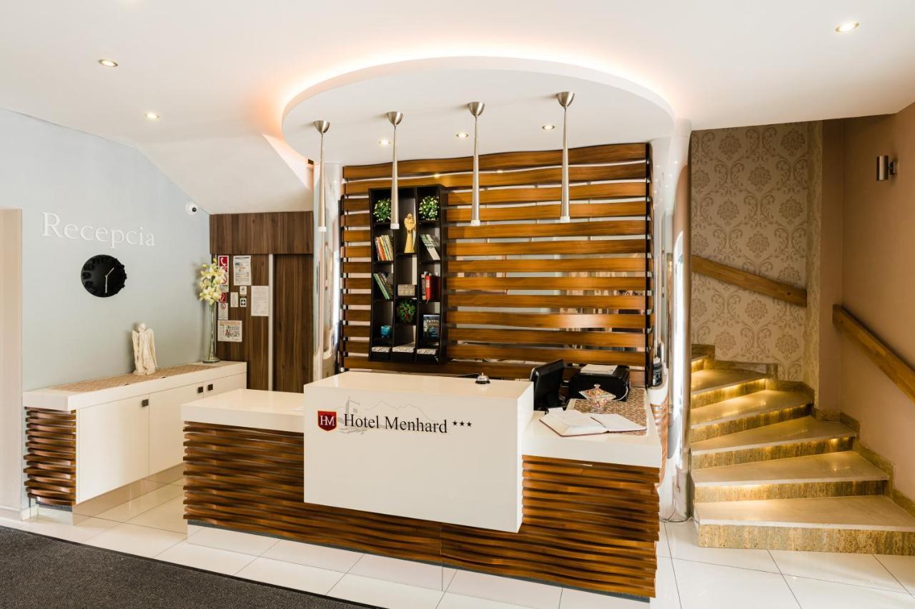 Hotel Menhard ภายนอก รูปภาพ